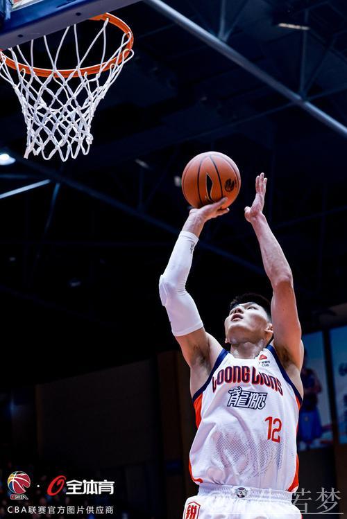 广州男篮迎战四川男篮：今晚揭幕战即将打响